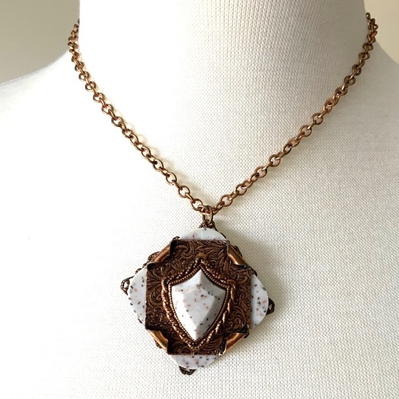 VTG 50s Copper Confetti Lucite Shield Demi Parure - Picture 8 of 9